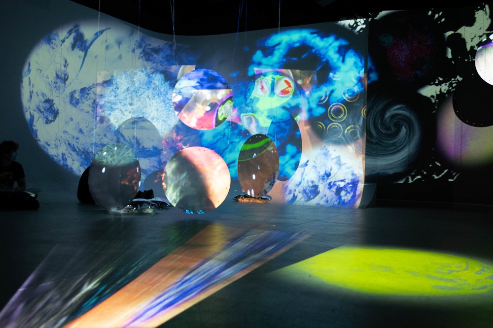 An image from the show Galactic Ping-Pong